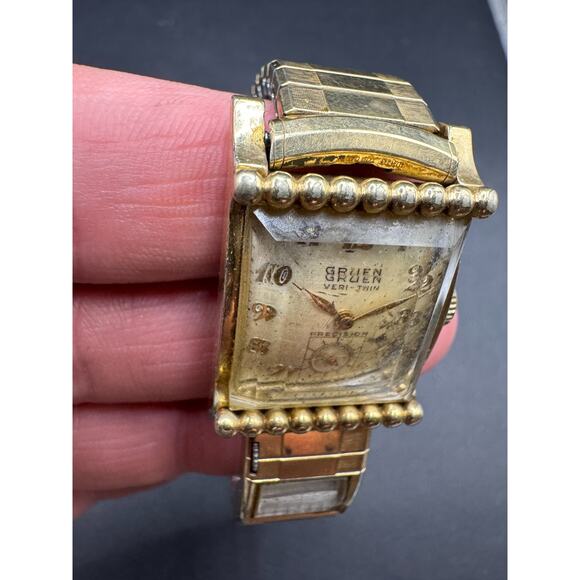 Vintage Gruen Veri-Thin Precision With Calendar Stretch Band 20mm 10k GF main image 10